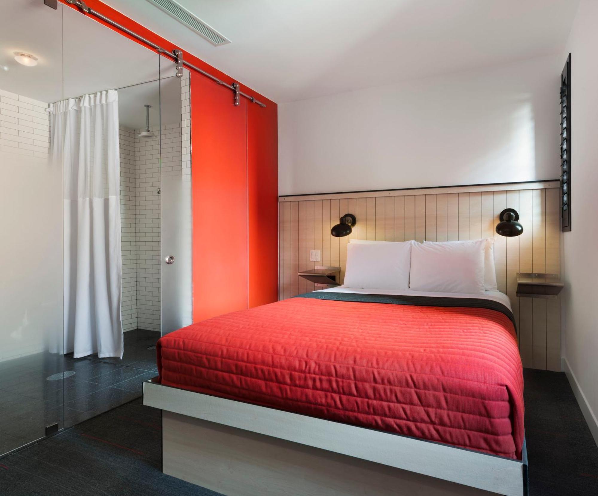 ADA-pod med queensize-seng